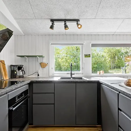 3 Bedroom Gorgeous In בית נופש