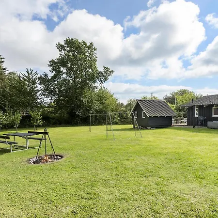 בית נופש 3 Bedroom Gorgeous In Tranekær